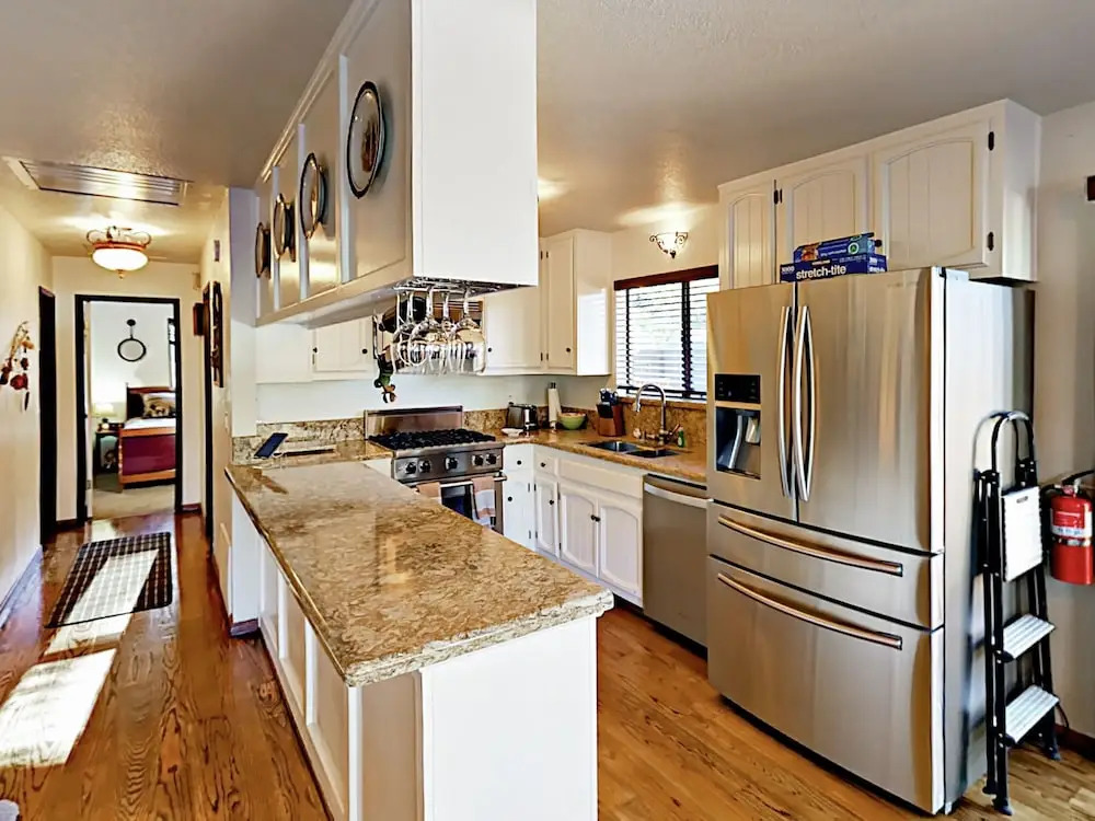 618 Talmadge Home 2 Bedrooms 2 Bathrooms Home