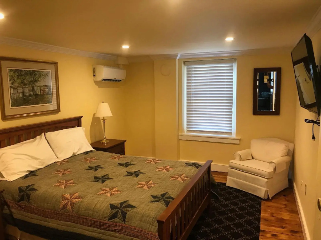 Stottsville Inn