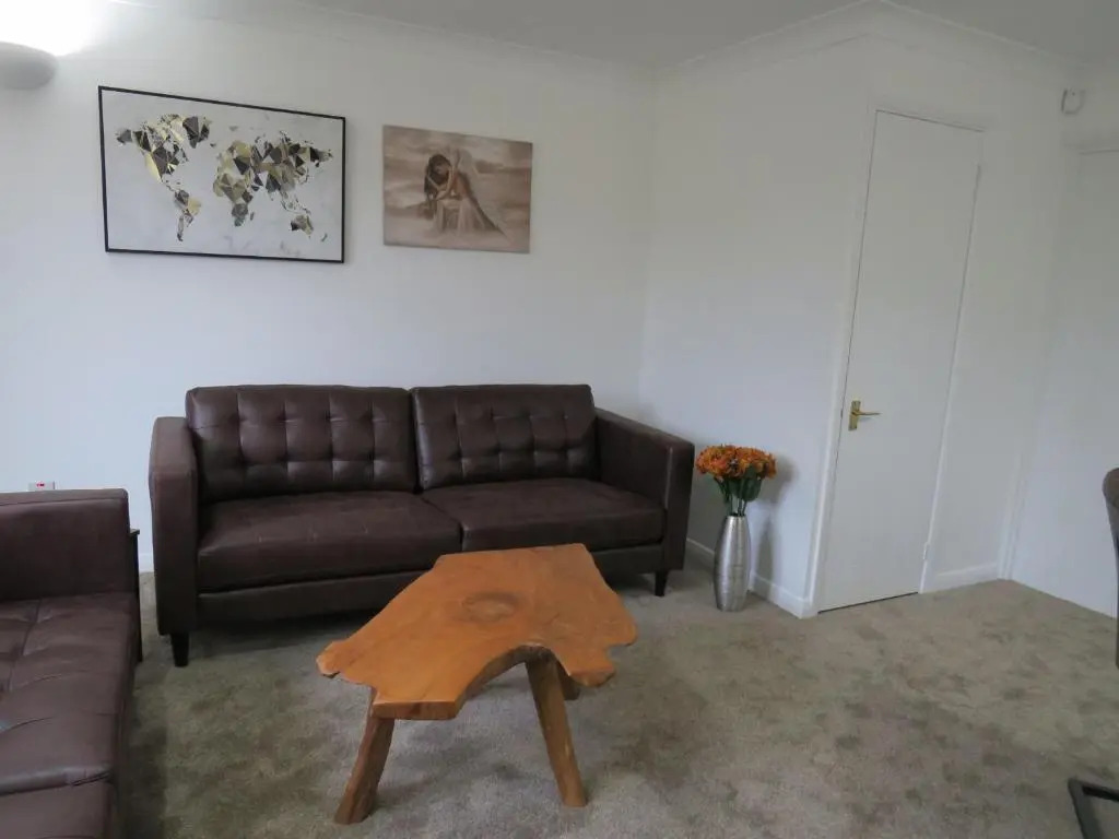 Remarkable and Perfect 3 Bed House in Nottingham