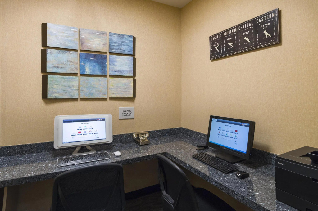 Hampton Inn Manhattan - Times Square South