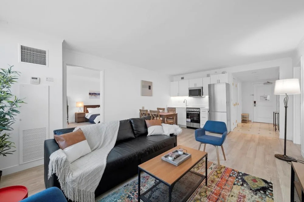 TWO Separate Stylish Cozysuites on the Boardwalk