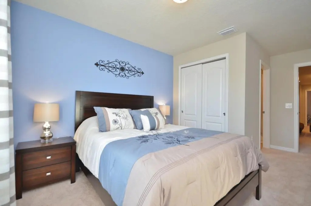 1998 Majorca Drive 5 Bedrooms, 3 Bathrooms