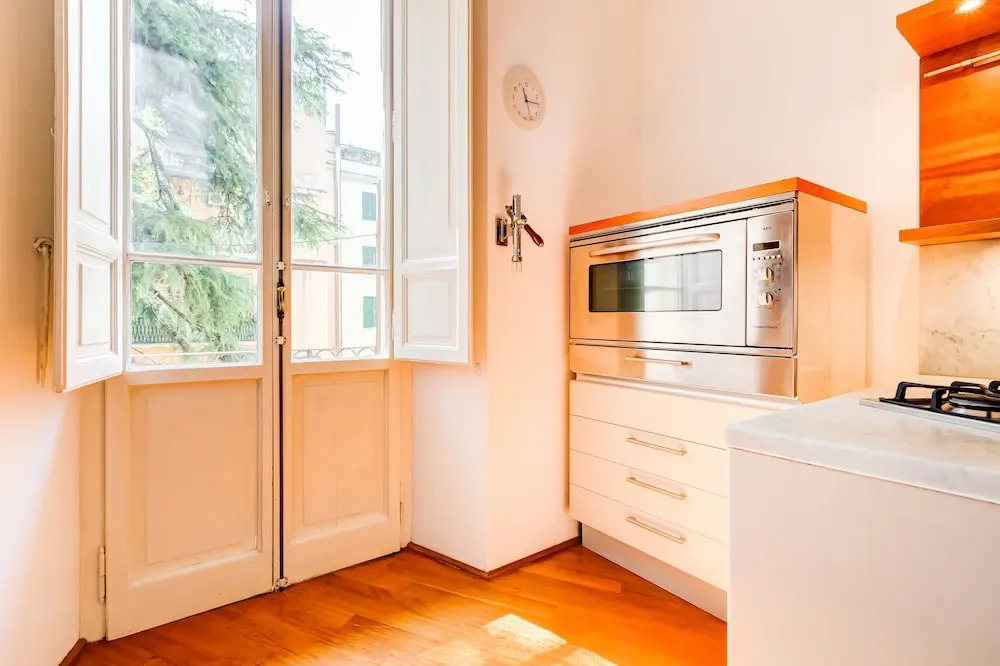 Luxury apartment in the center of Rome