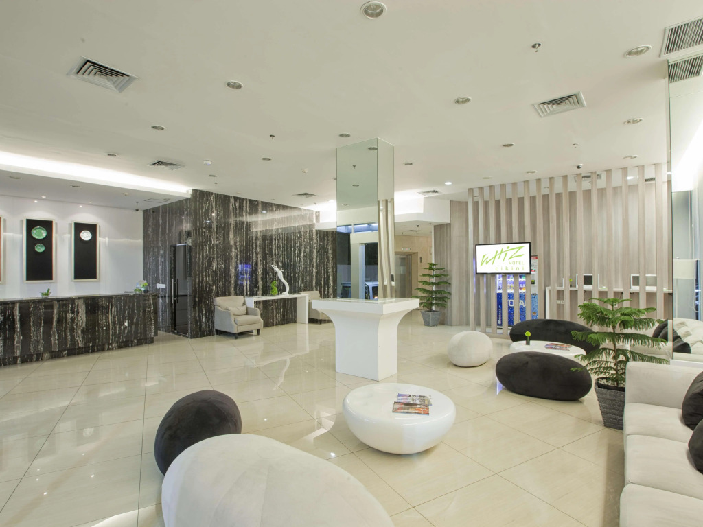 Whiz Hotel Cikini Jakarta