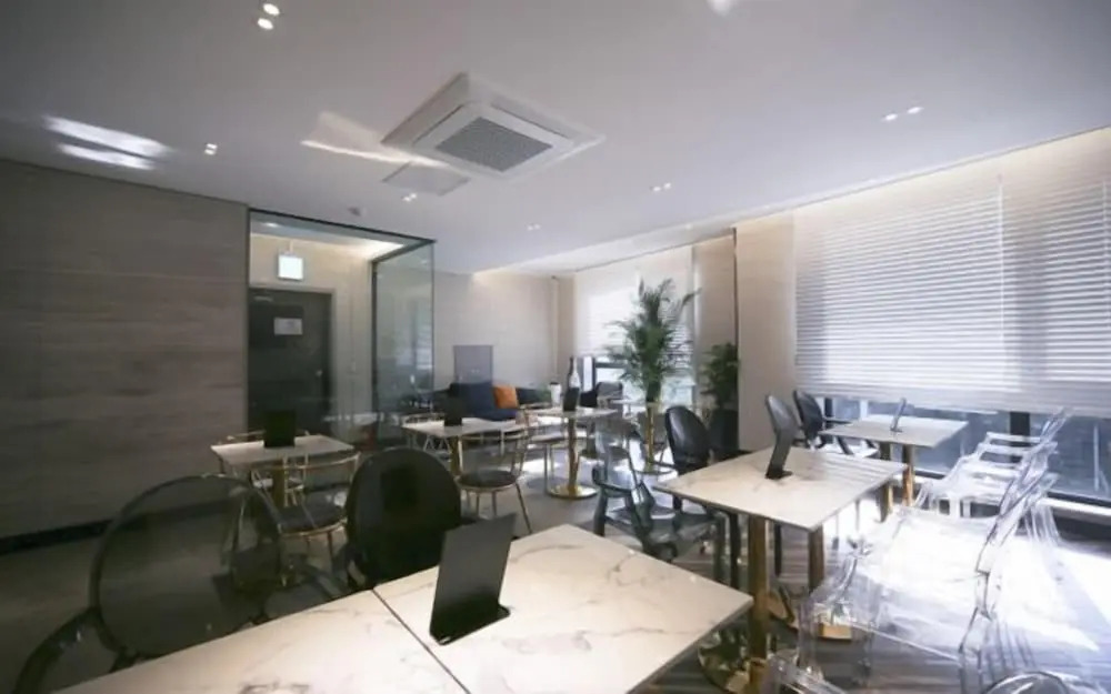 Jinhae Lian Hotel