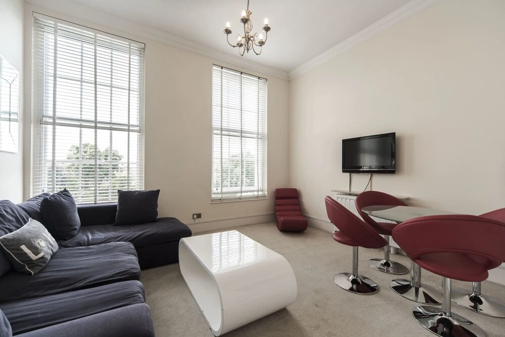 Richmond Riverside Villa