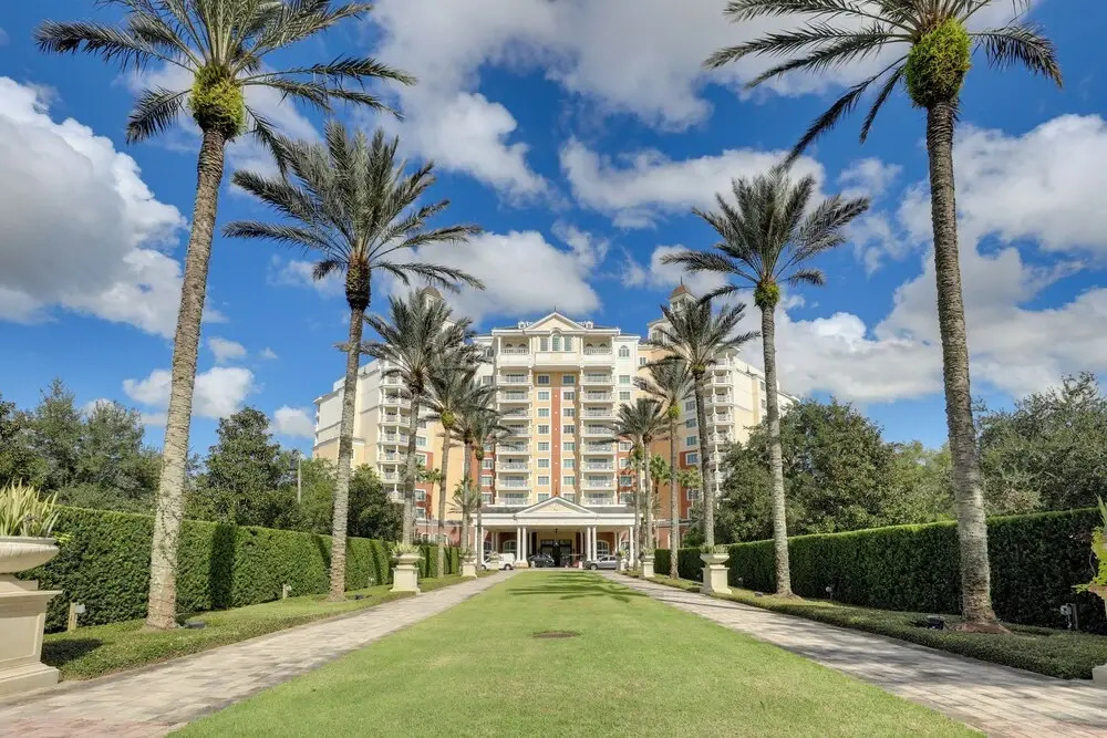 Swim, Golf & Relax: Family-friendly Reunion Escape