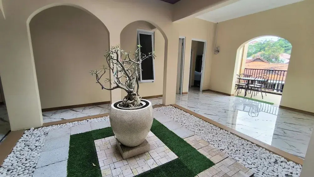 Pomah Guesthouse