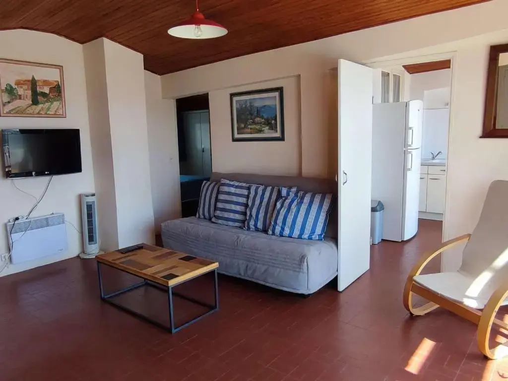Appartement Le Lavandou, 3 pièces, 4 personnes - FR-1-308-122