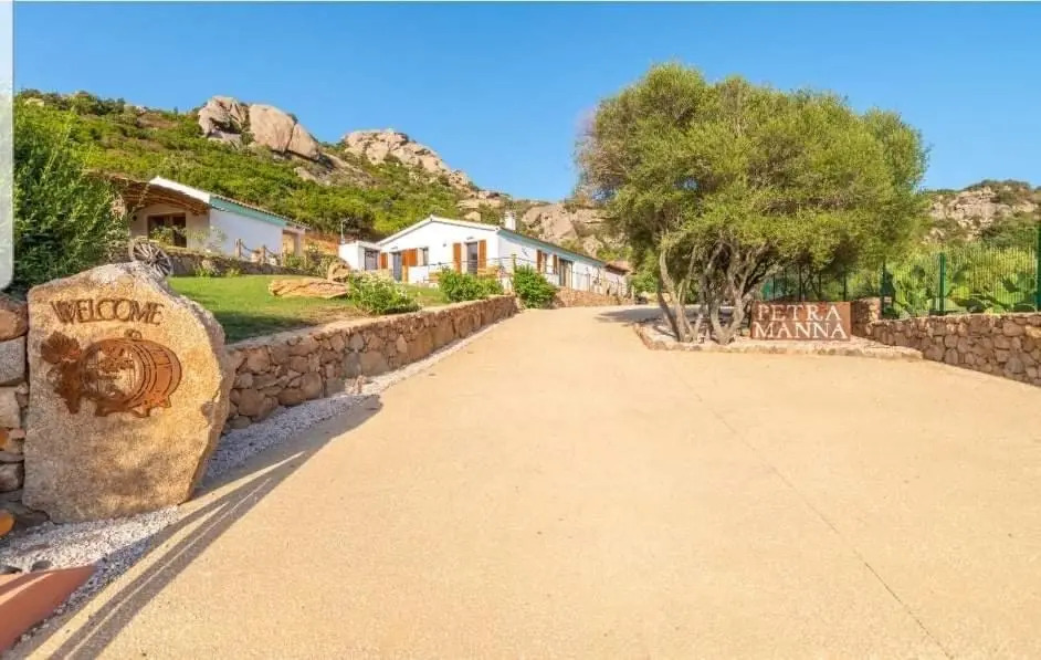 Tenuta Petra Manna