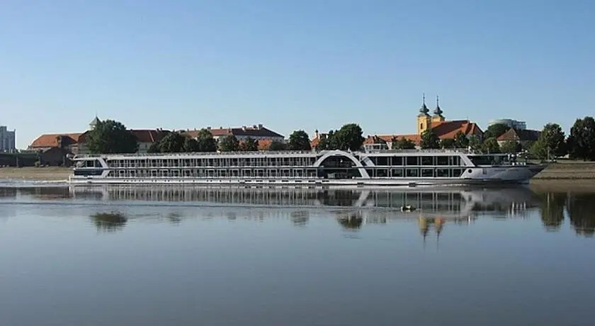 Baxter Hoare Hotel Ship Düsseldorf