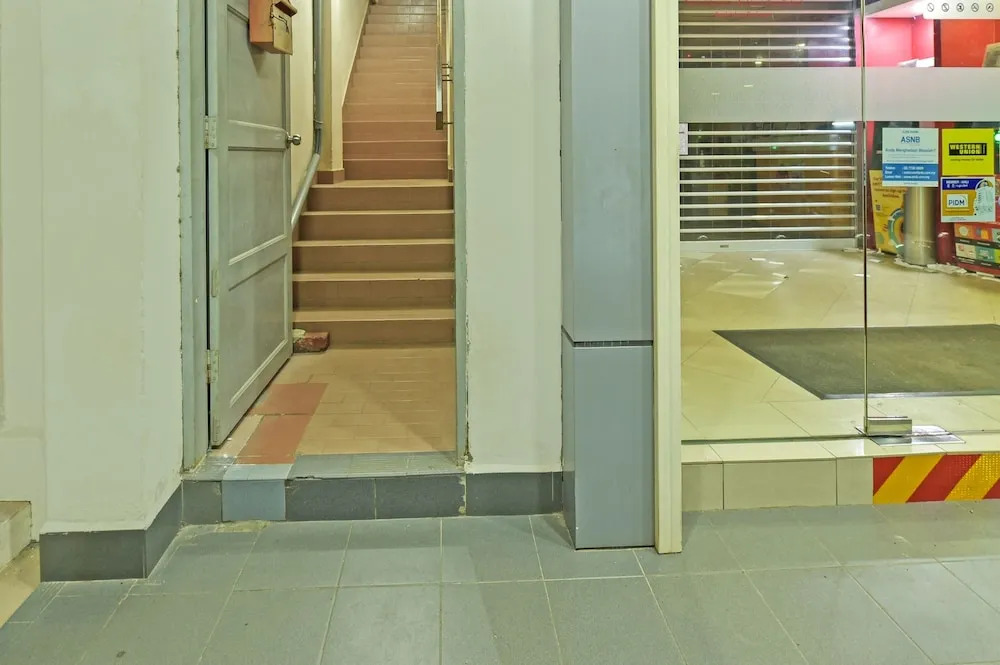 Hotel O M&h Hotel