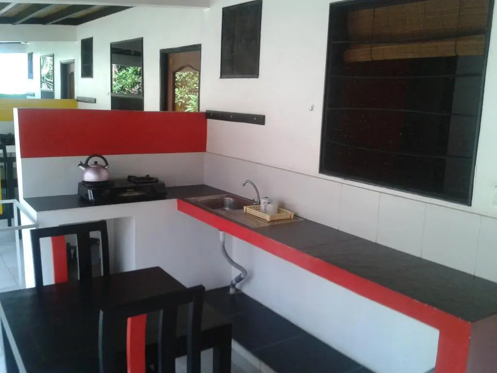Ari Home Stay