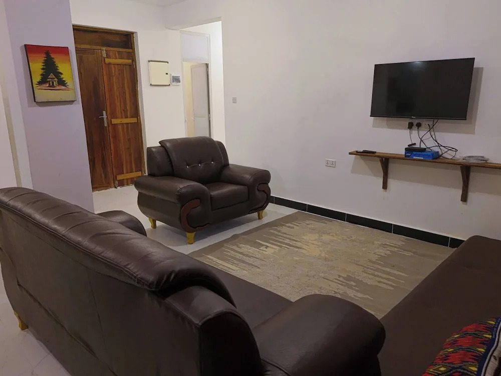Tropical Beachfront Escape 2-bedroom Apartment in Uroa, Zanzibar