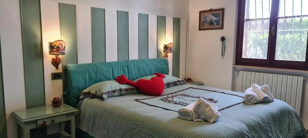 Tuscan Villa, Private Pool and Tennis Court Garden,wi-fi, Ac, Pet Friendly