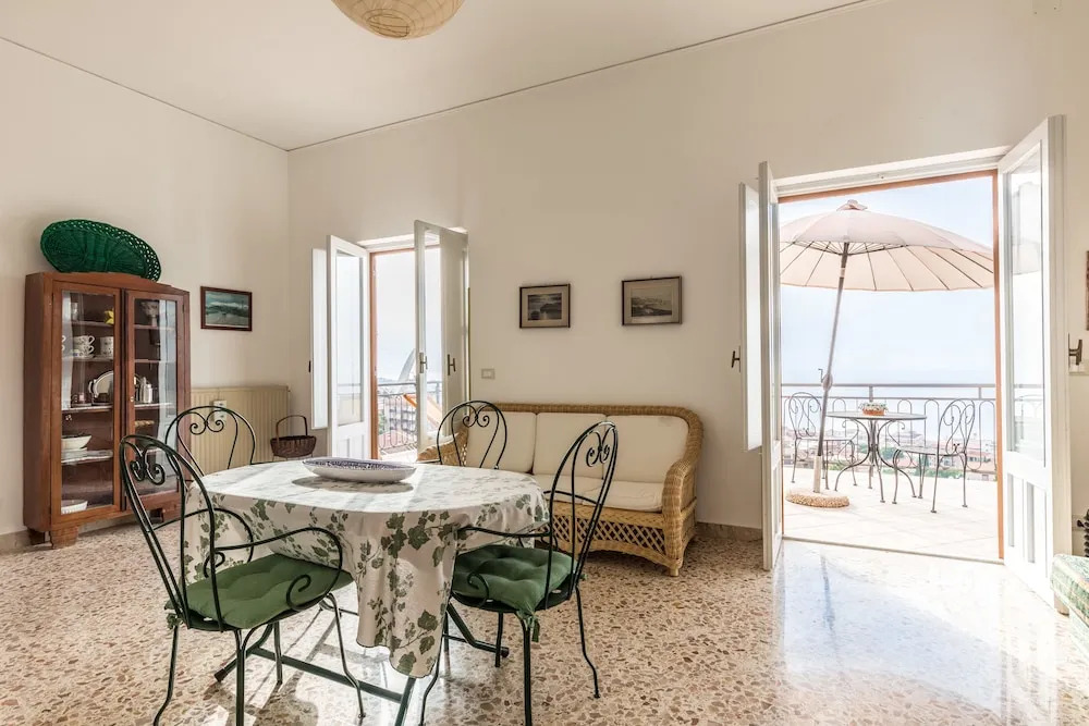 Terrazza di charme sul Golfo di Cefalù