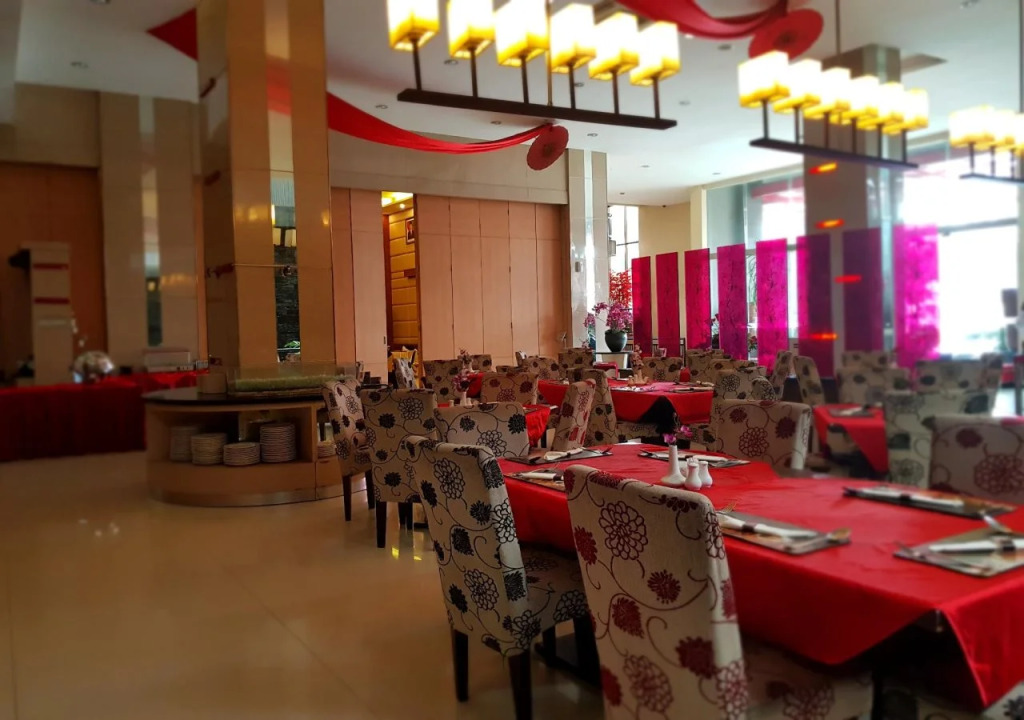 Scarlet Dago Hotel