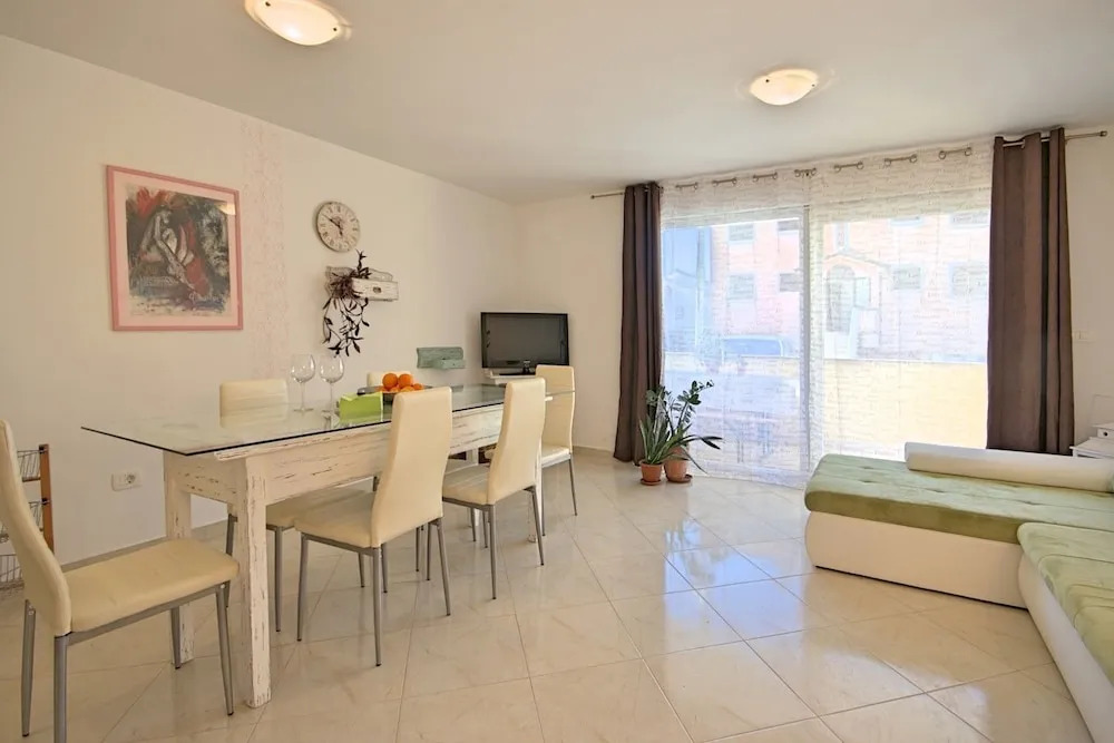 Apartment Zlatna