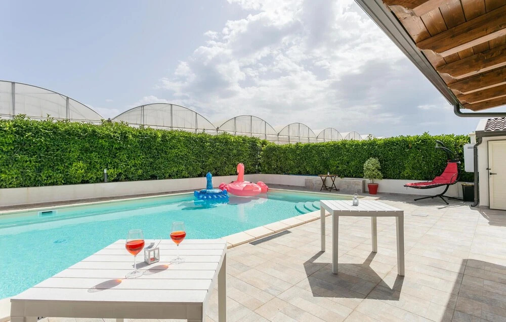 Stunning Home in Punta Cirica With 4 Bedrooms, Wifi and Outdoor Swimming Pool