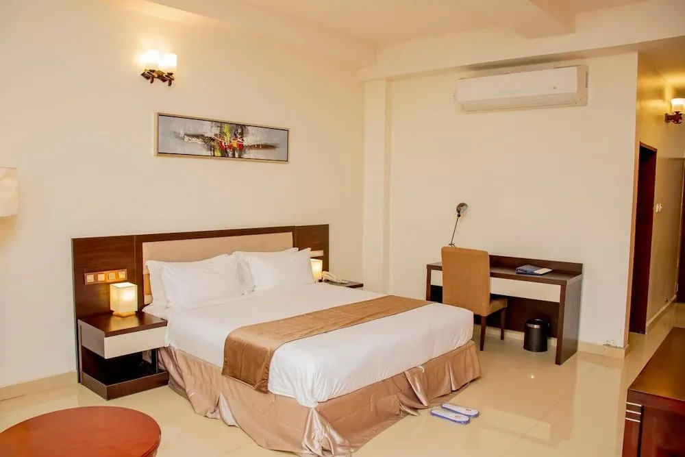 HOTEL AFRICANA LSK