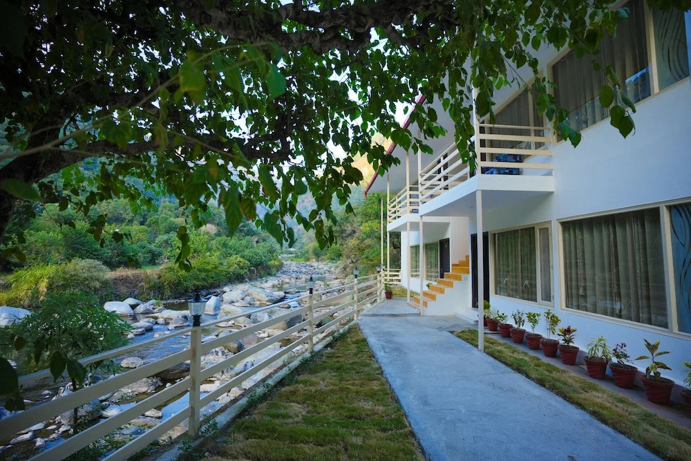Nature Sprint Resort By The River