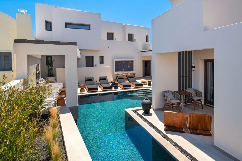 Uma Ray Suites