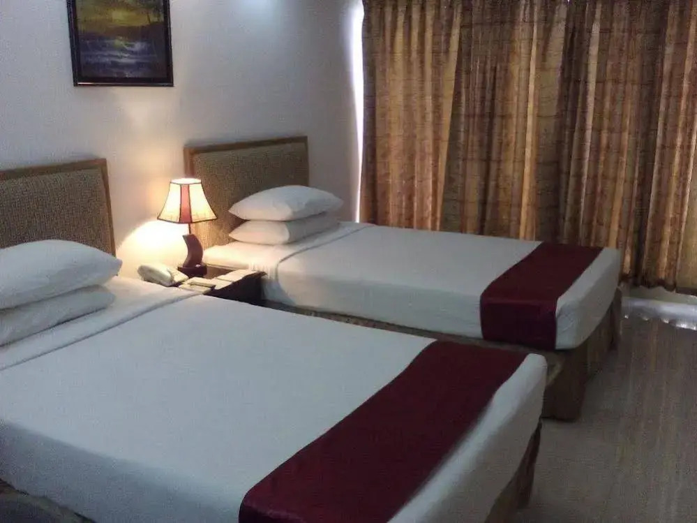 Hotel Lake Breeze