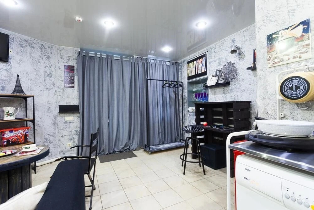 RentalSPb London cafe Studio