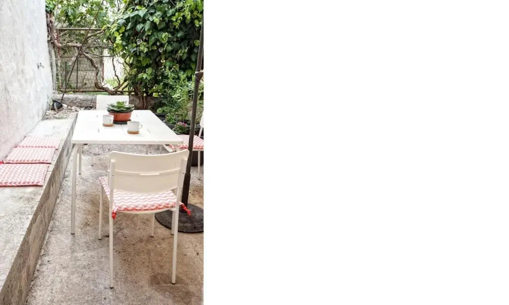 Batchae, Two Bedroom Flat near Bačvice Beach