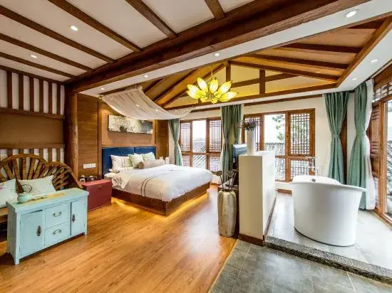 LiJiang Shiningland Resort Hotel（Lijiang Old Town）