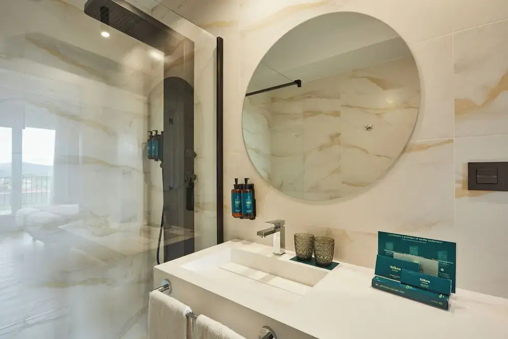 Apartamentos Silken Fontibre Iberia & Spa