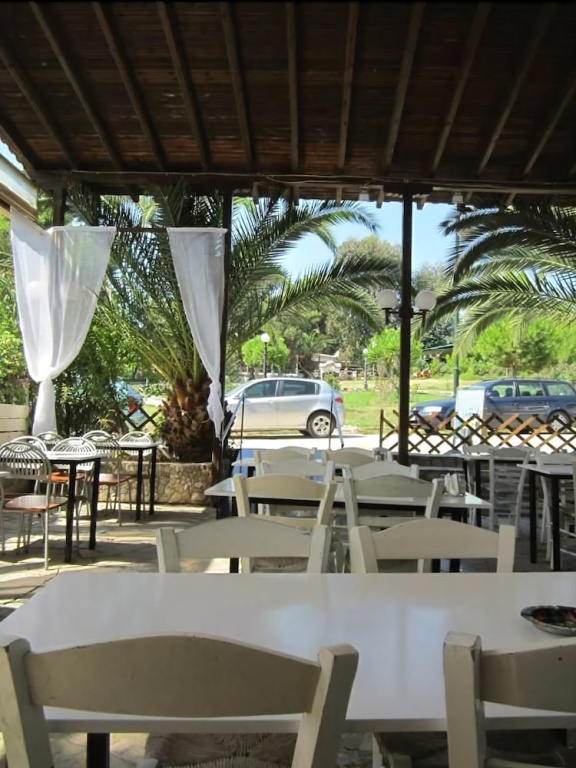 Golden Beach Hotel