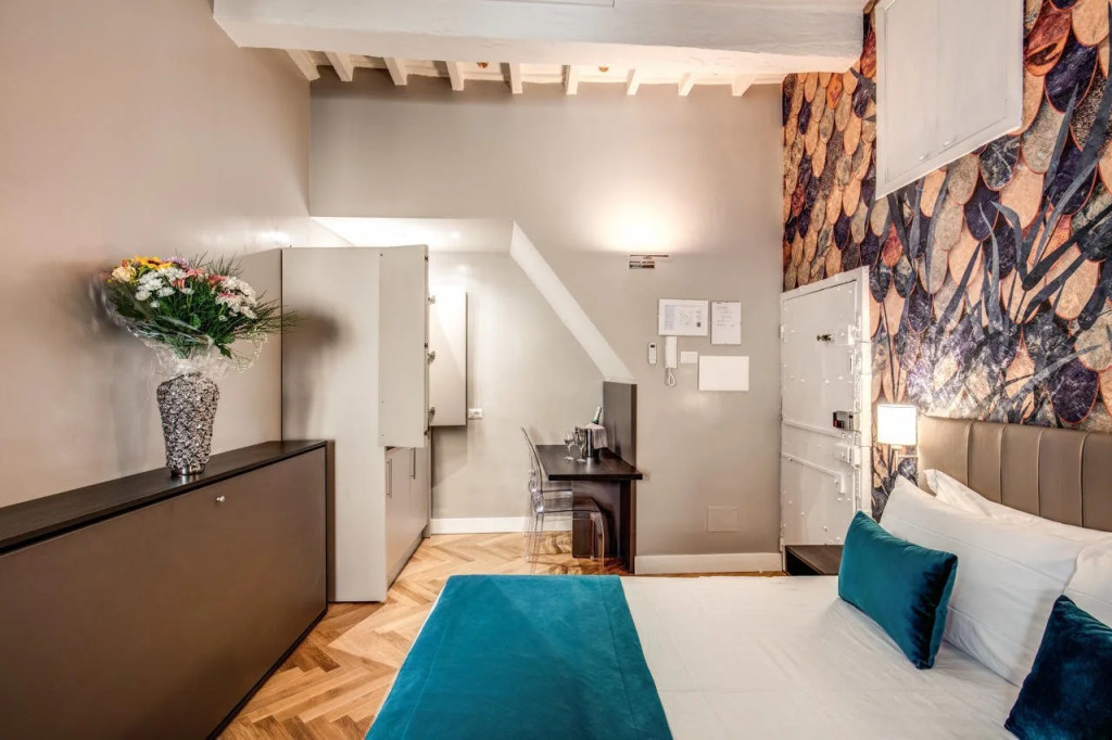 Maison dArt Apartments - Maison dArt Collection