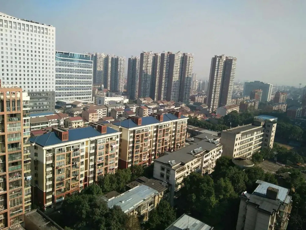 Yiyang Huatian Hotel