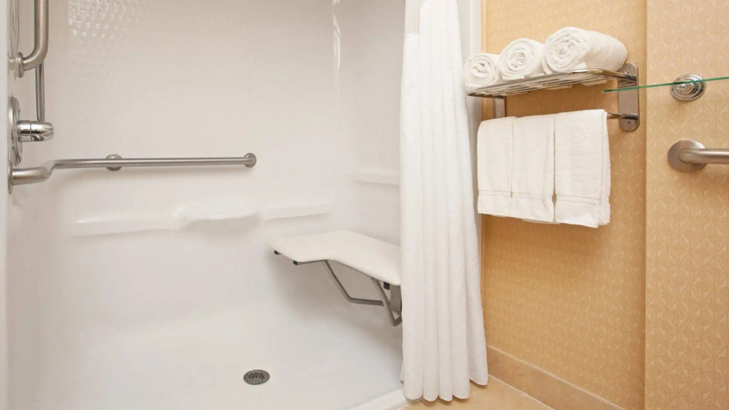 Holiday Inn Express and Suites Allentown West by IHG