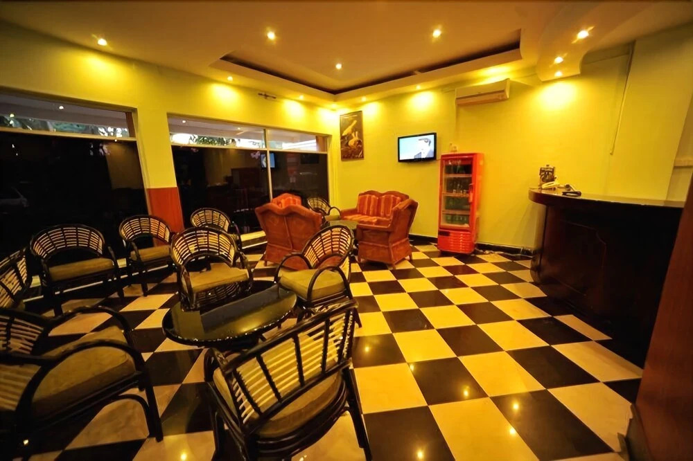 Savoury Hotel