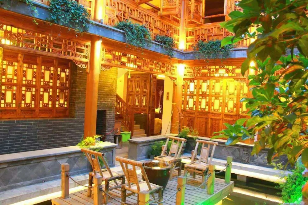 Cheng Garden Red Wood Courtyard