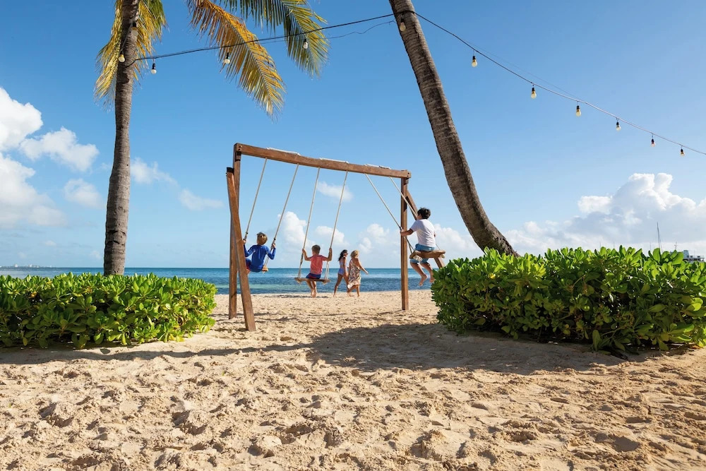 Holiday Inn Club Vacations The Royal Cancun All Inclusive