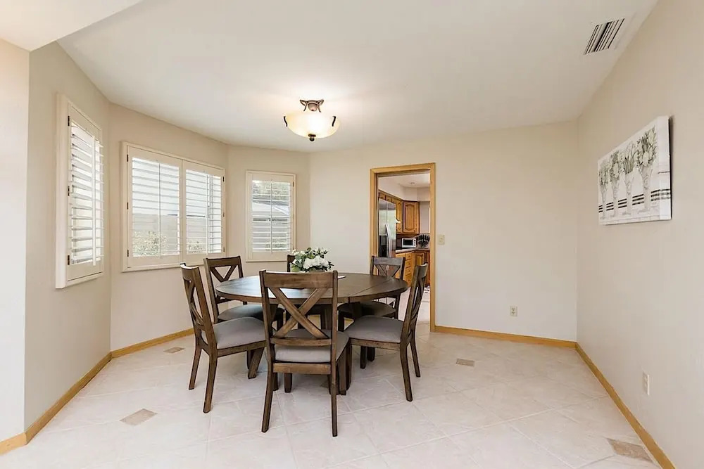 Paradise Retreat 4BR by Casago