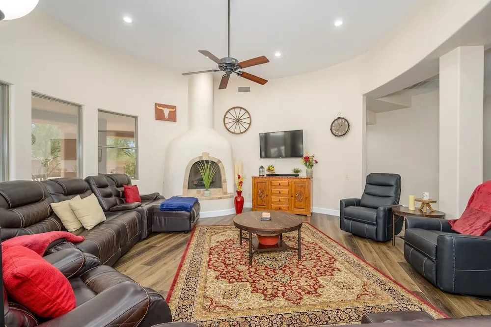Casa Sonoran 3 Bedroom Home by RedAwning