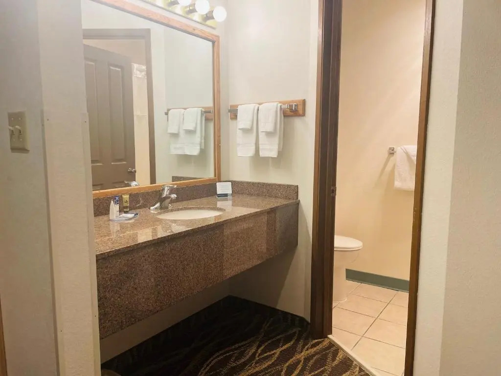 Americas Best Value Inn Sandpoint