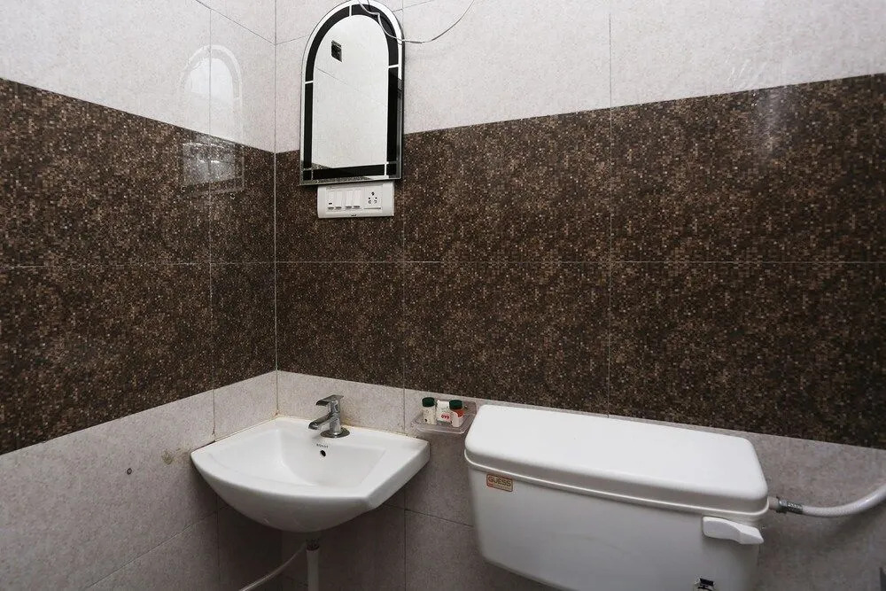 OYO 8387 Hotel Shri Kalyan