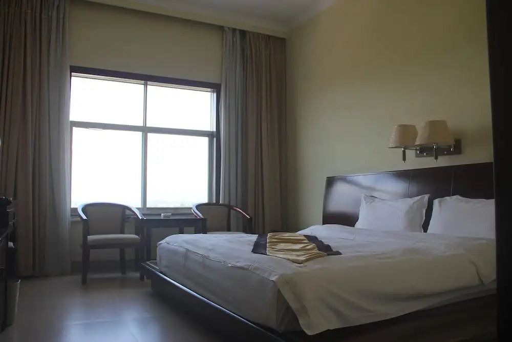 Royal Hotel Luang Namtha ' Huang Ching'