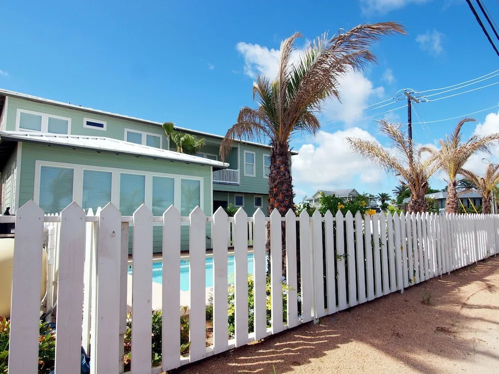 Beach Club 10 Bedroom Home