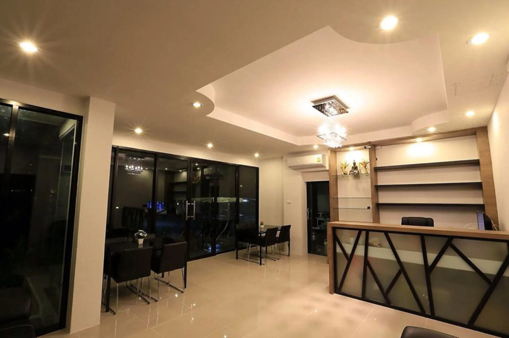 Somsamai Style Apartment
