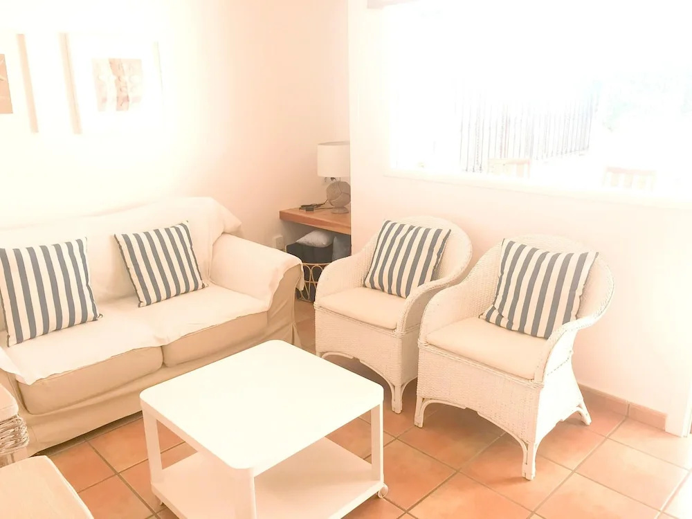 Bungalow with 2 Bedrooms in Tías, with Furnished Terrace And Wifi - 500 M From the Beach