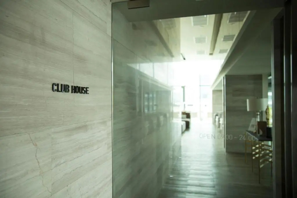 Sukhumvit 11#Luxury#Pool#Gym#BTS Nana&MRT Sukhumvit#1BR#Max4ppl