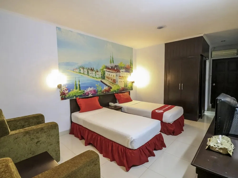 NIDA Rooms Ratulangi 17 Trans Studio