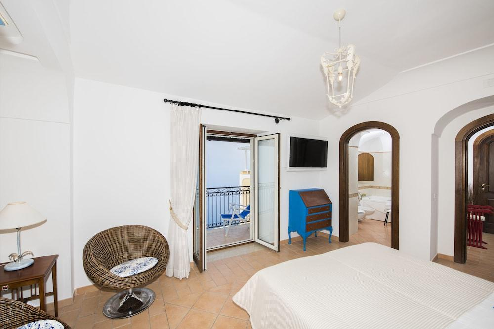 Villa Degli Dei Luxury House