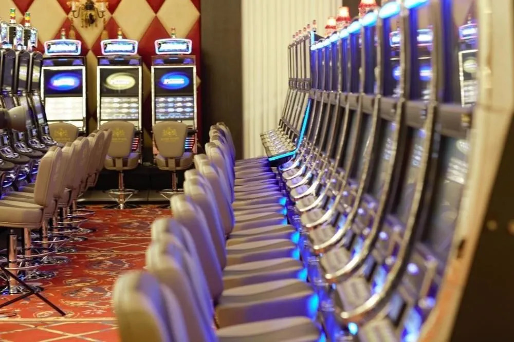 Royal Plaza Hotel and Casino